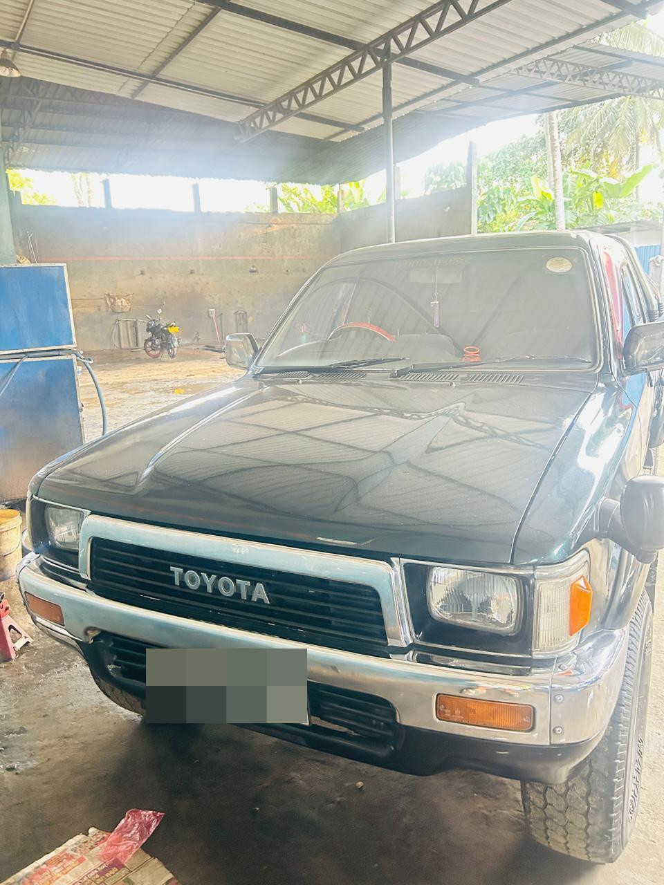 Toyota Hilux 1995 - Used Pick-up  sale in Sri Lanka - patpat.lk