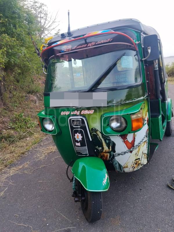 Bajaj 4 stroke 2011 - Used Three wheeler sale in Sri Lanka - patpat.lk