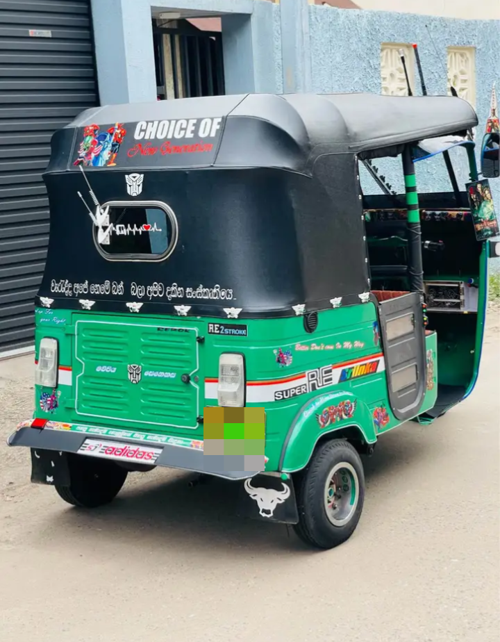 Bajaj 2 stroke 2005 - Used Three wheeler sale in Sri Lanka - patpat.lk