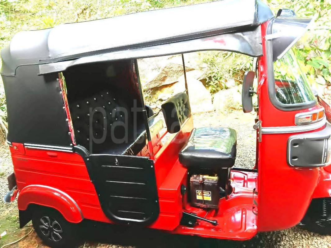 Bajaj 4 stroke 2014 - பயன்படுத்தப்பட்டது முச்சக்கர வண்டி sale in Sri Lanka - patpat.lk