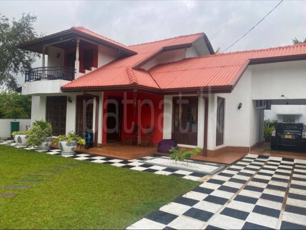 House for Sale in Bandaragama ads-image-1