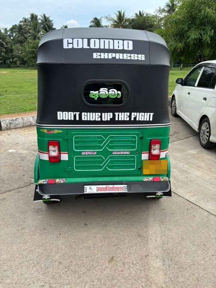 Bajaj Three Wheel 2011 - பயன்படுத்தப்பட்டது முச்சக்கர வண்டி sale in Sri Lanka - patpat.lk