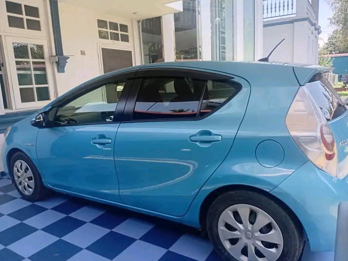 Toyota Aqua 2013 - Used Car sale in Sri Lanka - patpat.lk