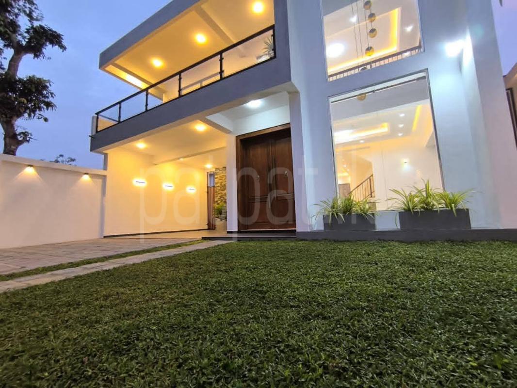 Advertisement image 3