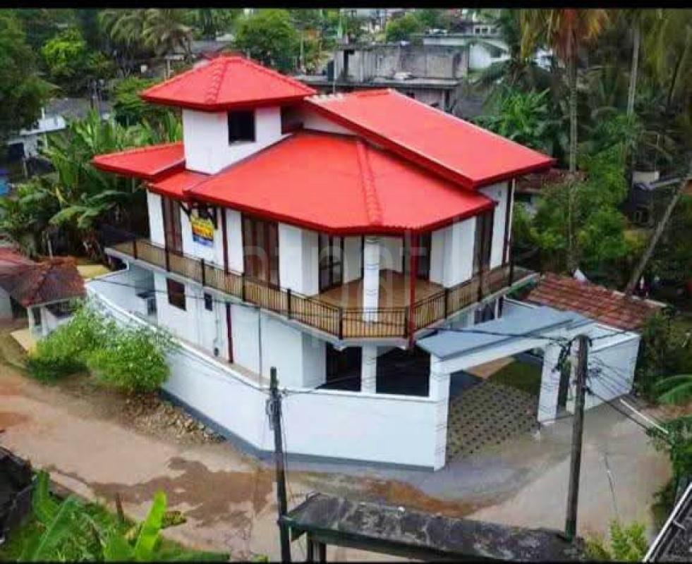 House for Sale in Athurugiriya
