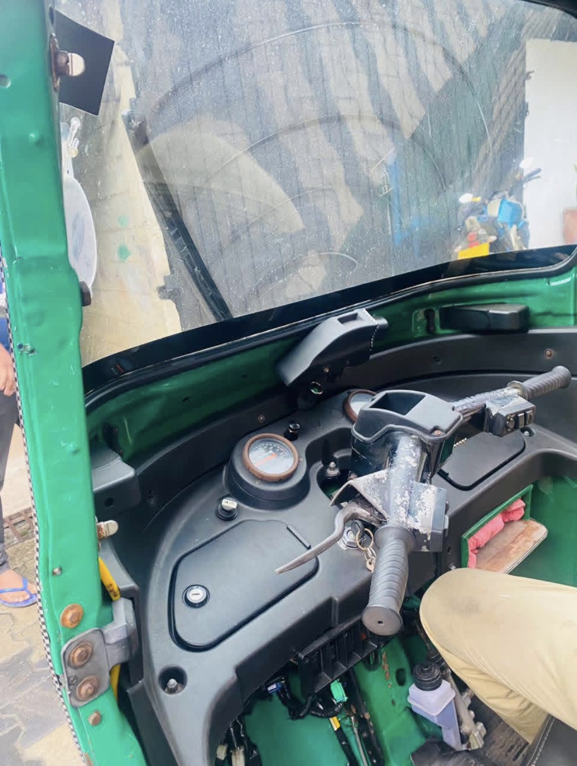 Bajaj Three Wheel 2013 - Used Three wheeler sale in Sri Lanka - patpat.lk