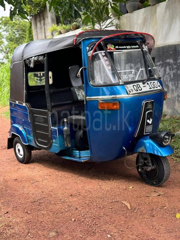 Bajaj 2 stroke 2005 - பயன்படுத்தப்பட்டது முச்சக்கர வண்டி sale in Sri Lanka - patpat.lk