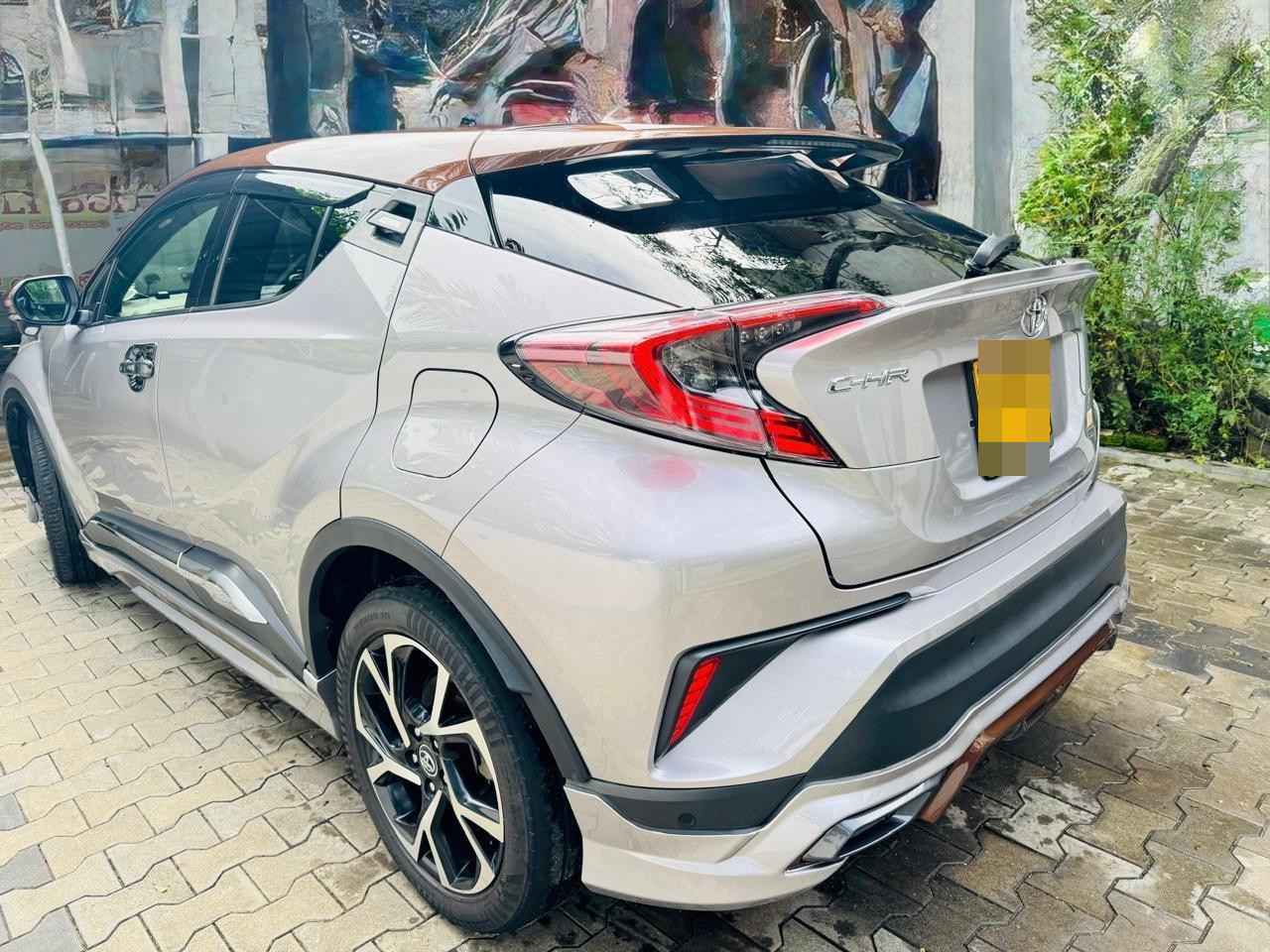 Toyota CHR 2019 - பயன்படுத்தப்பட்டது SUV sale in Sri Lanka - patpat.lk