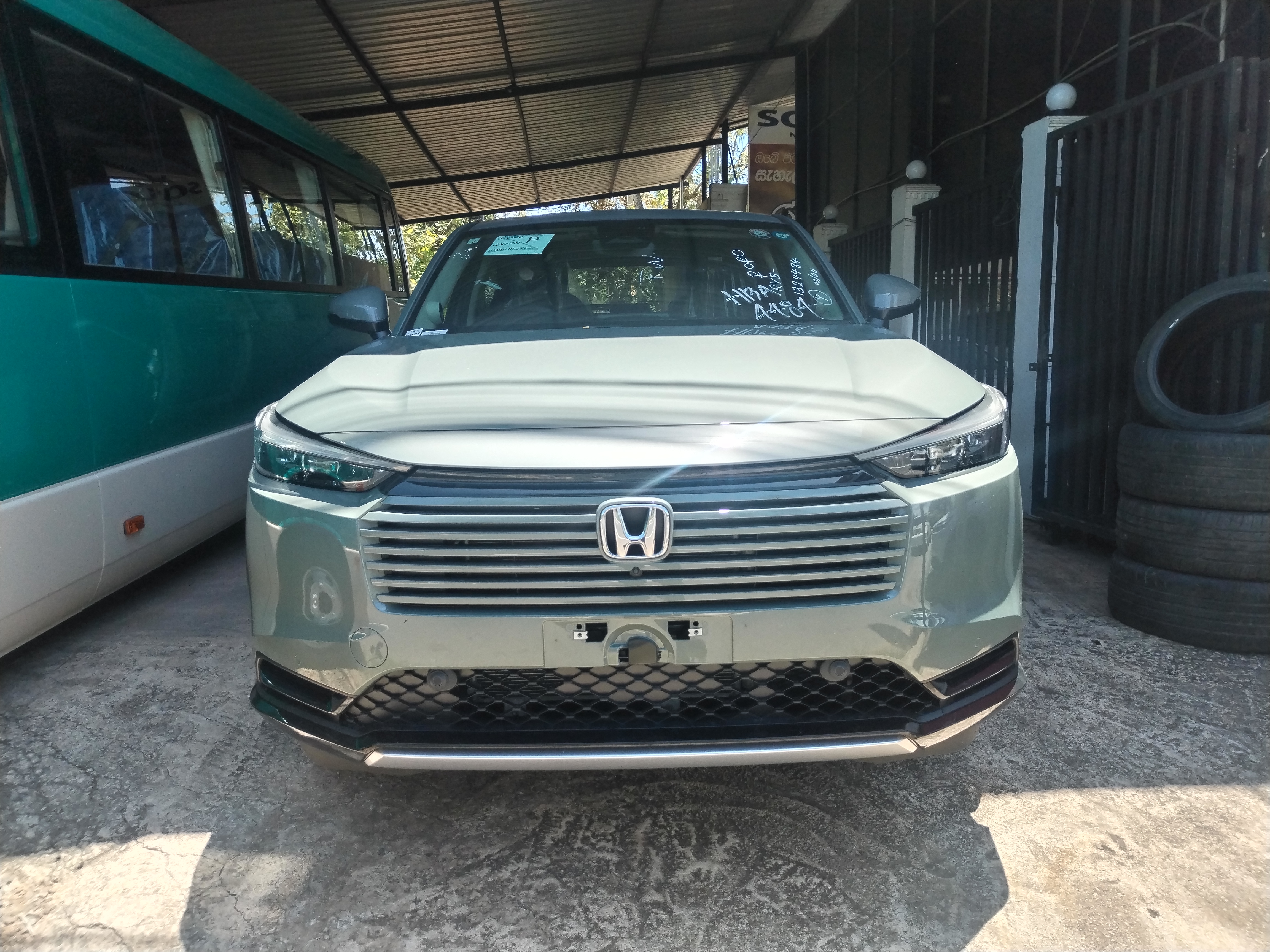 Honda Vezel 2026 ads-image-1