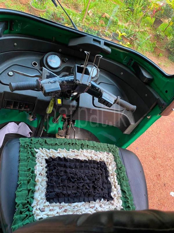 Bajaj Three Wheel 2016 - பயன்படுத்தப்பட்டது முச்சக்கர வண்டி sale in Sri Lanka - patpat.lk