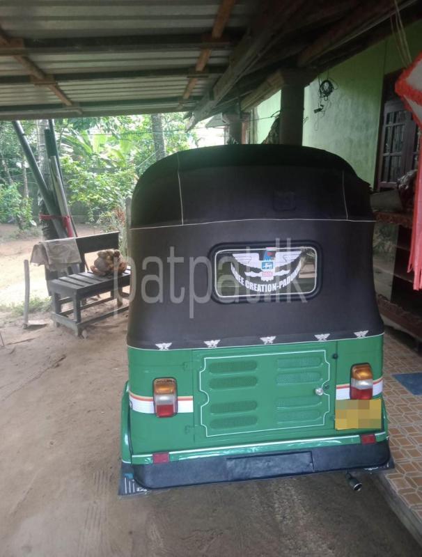 Bajaj 2 stroke 2006 - භාවිතා කරන ලද ත්‍රිරෝද රථය sale in Sri Lanka - patpat.lk