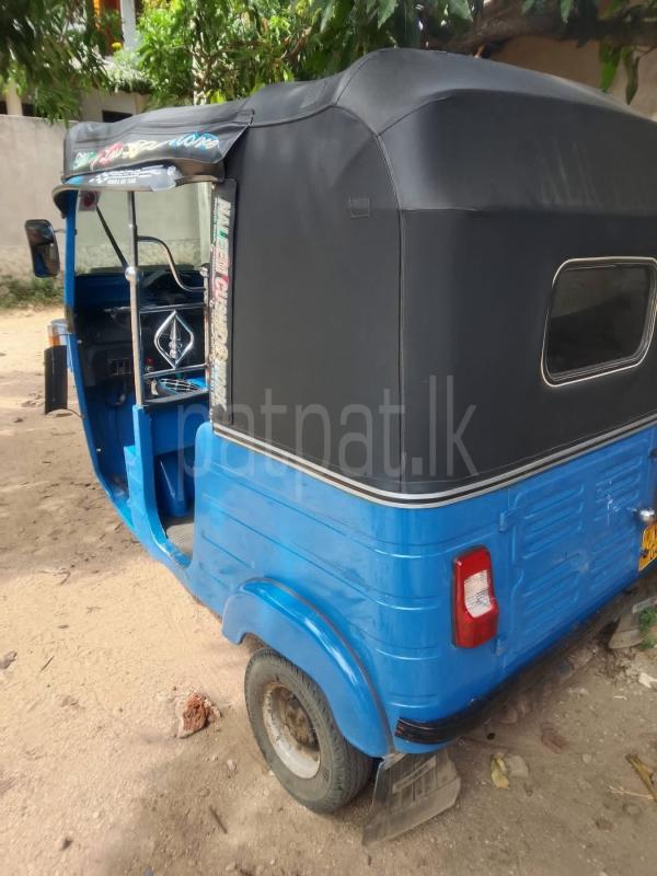 Bajaj 4 stroke 2010 - භාවිතා කරන ලද ත්‍රිරෝද රථය sale in Sri Lanka - patpat.lk