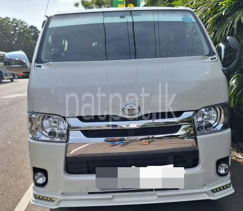 Toyota Hiace 2011 - பயன்படுத்தப்பட்டது வேன் sale in Sri Lanka - patpat.lk