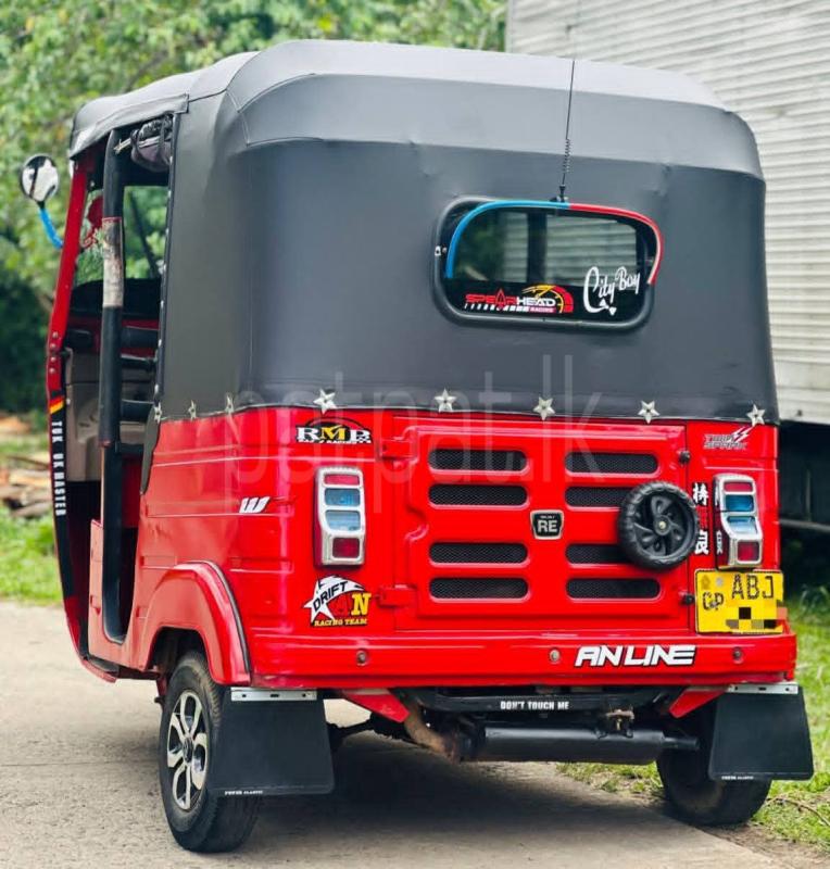 Bajaj Three Wheel 2016 - பயன்படுத்தப்பட்டது முச்சக்கர வண்டி sale in Sri Lanka - patpat.lk