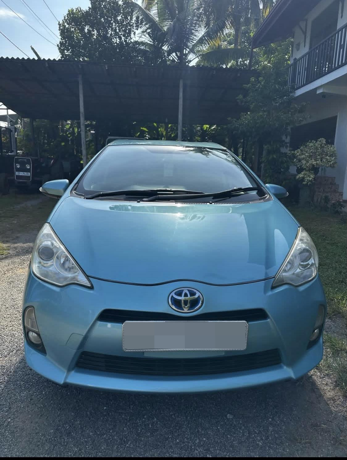 Toyota Aqua 2014 ads-image-1