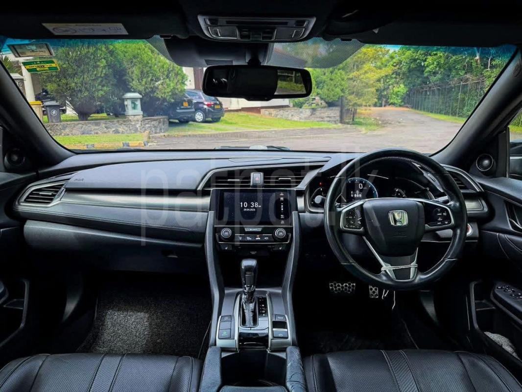 Honda Civic 2018 - பயன்படுத்தப்பட்டது கார் sale in Sri Lanka - patpat.lk