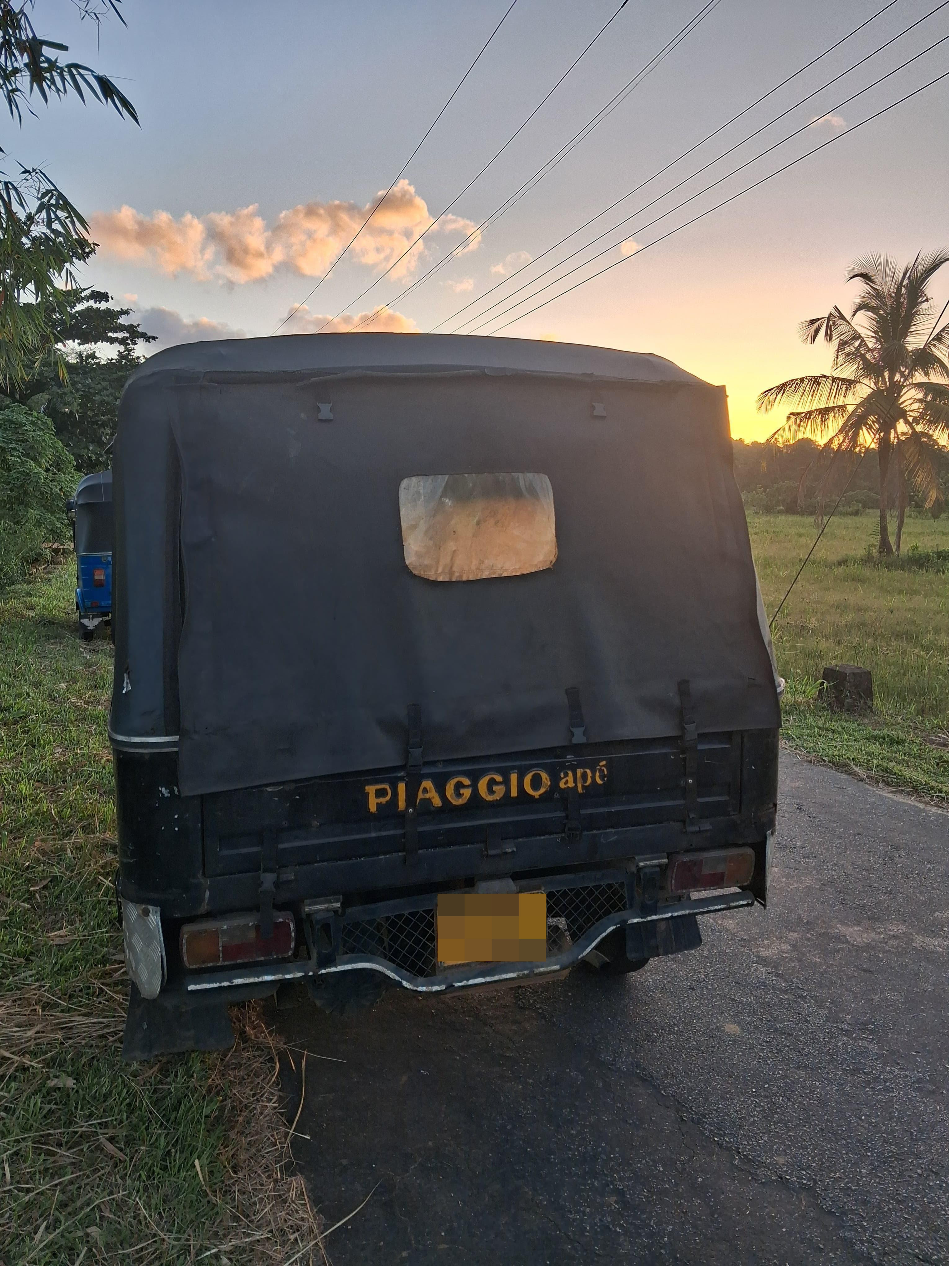 Piaggio Three Wheel 2016 - பயன்படுத்தப்பட்டது முச்சக்கர வண்டி sale in Sri Lanka - patpat.lk