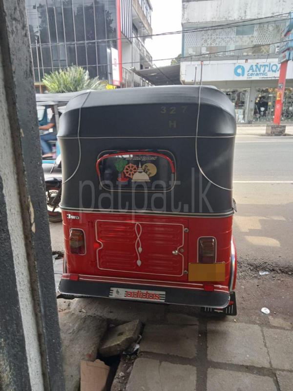 Bajaj 4 stroke 2009 - Used Three wheeler sale in Sri Lanka - patpat.lk