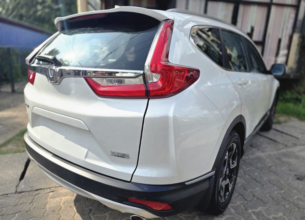 Honda CR V 2018 - Reconditioned SUV sale in Sri Lanka - patpat.lk