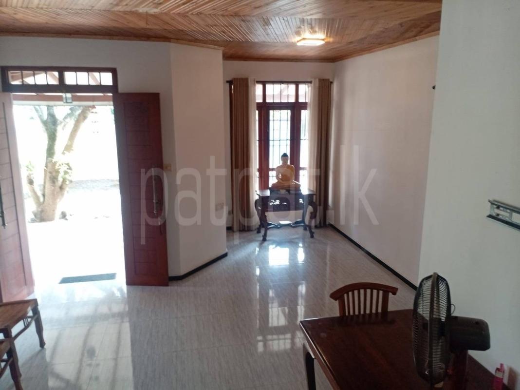 House for Sale in Homagama ads-image-1