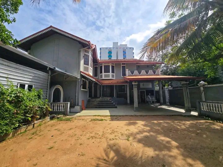 House for Sale in Wellawatta (Colombo 06)