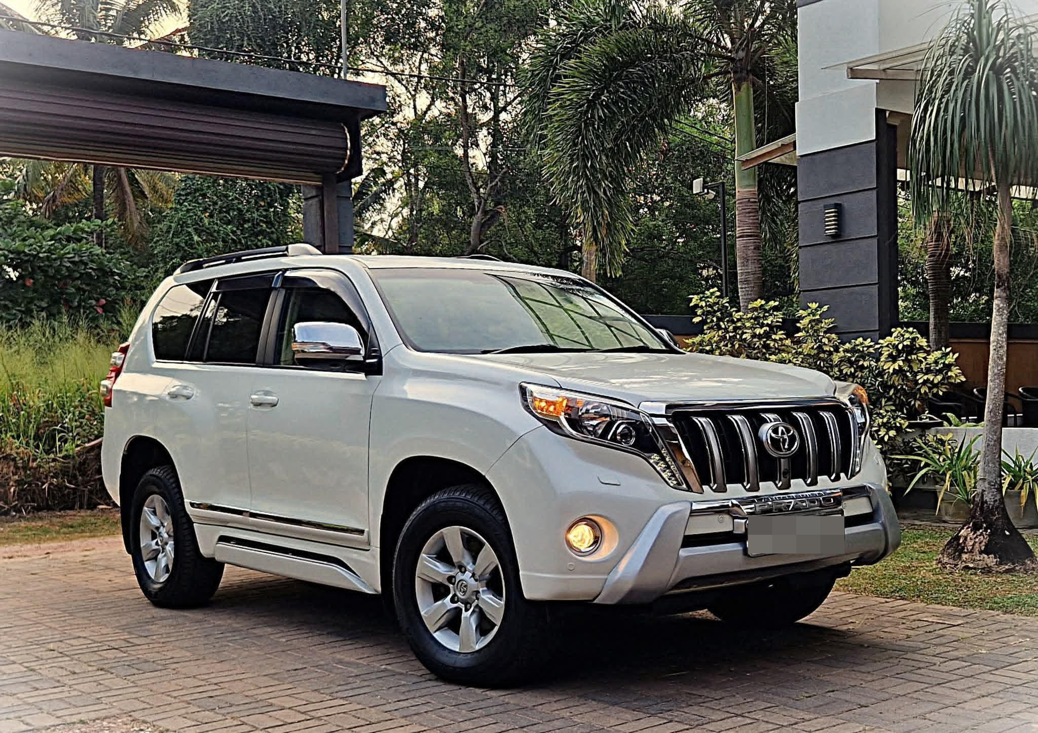 Toyota Land Cruiser Prado 2015 - பயன்படுத்தப்பட்டது SUV sale in Sri Lanka - patpat.lk