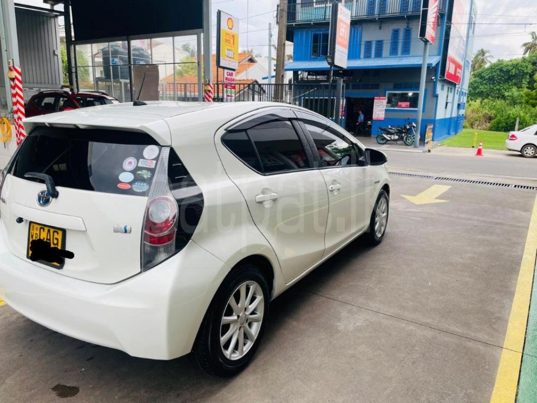 Toyota Aqua 2012 - Used Car sale in Sri Lanka - patpat.lk