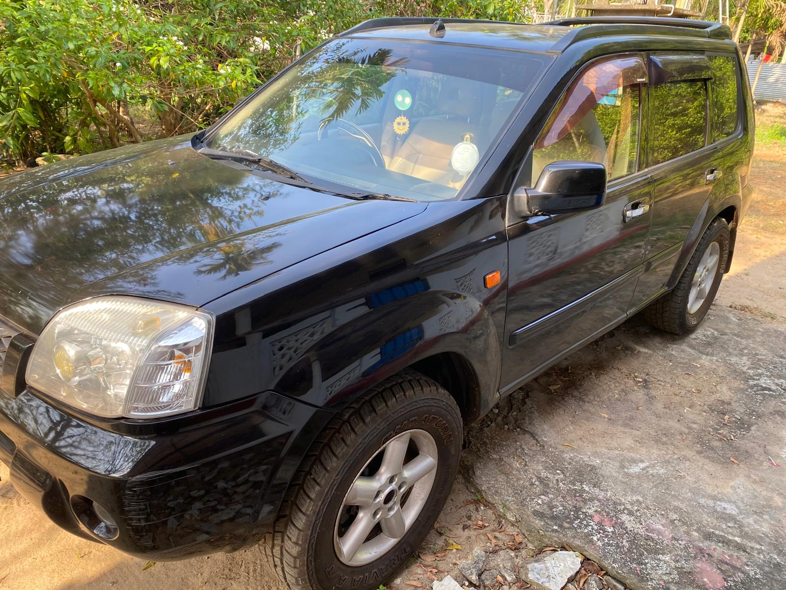 Nissan X Trail 2003 - பயன்படுத்தப்பட்டது SUV sale in Sri Lanka - patpat.lk