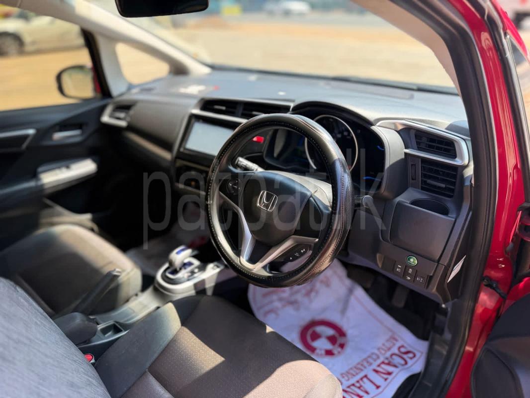 Honda Fit 2014 - பயன்படுத்தப்பட்டது கார் sale in Sri Lanka - patpat.lk