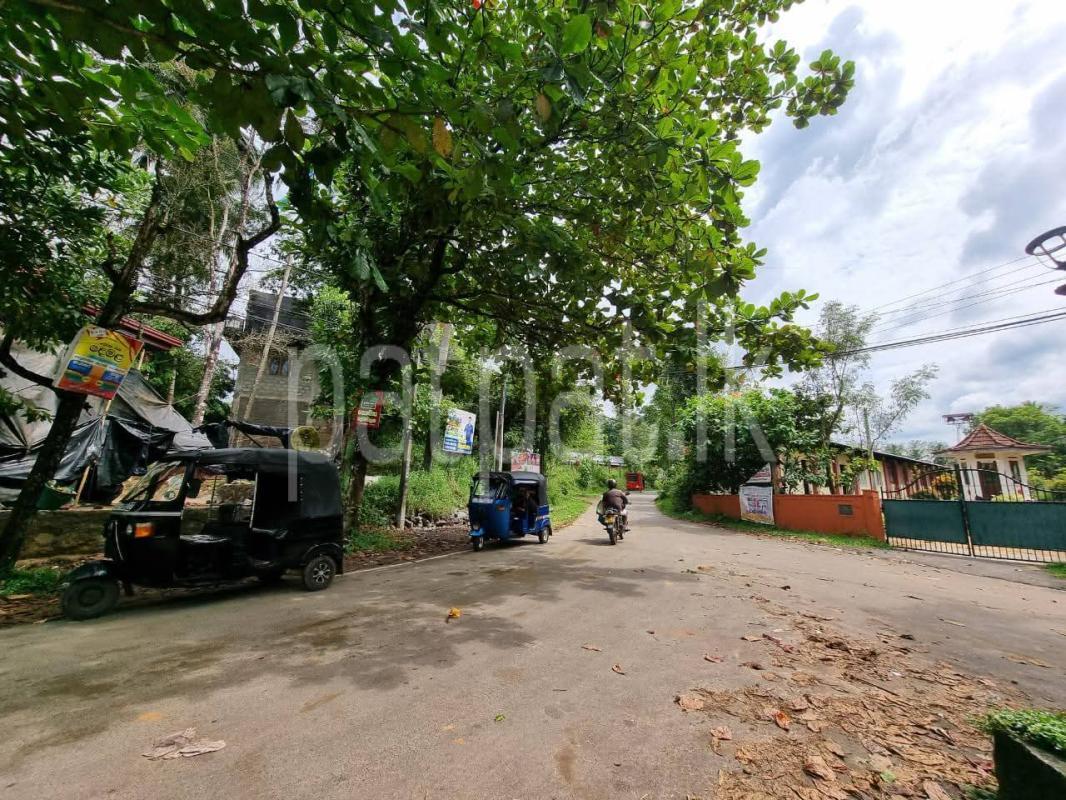 Residential Land for Sale in Padukka