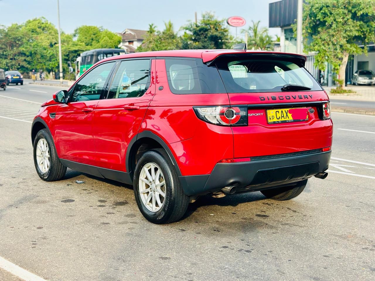 Land Rover Discovery 2017 - භාවිතා කරන ලද SUV රථය sale in Sri Lanka - patpat.lk