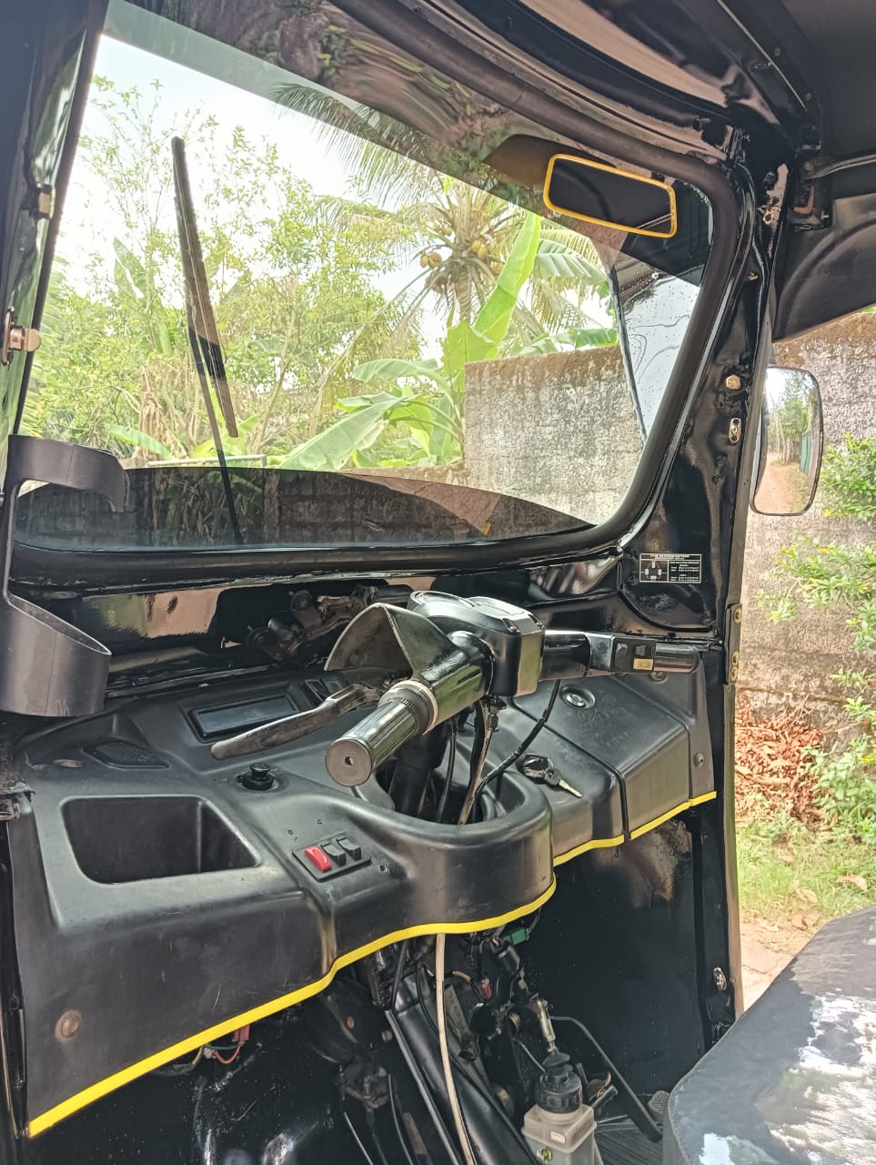 TVS King 2015 - பயன்படுத்தப்பட்டது முச்சக்கர வண்டி sale in Sri Lanka - patpat.lk