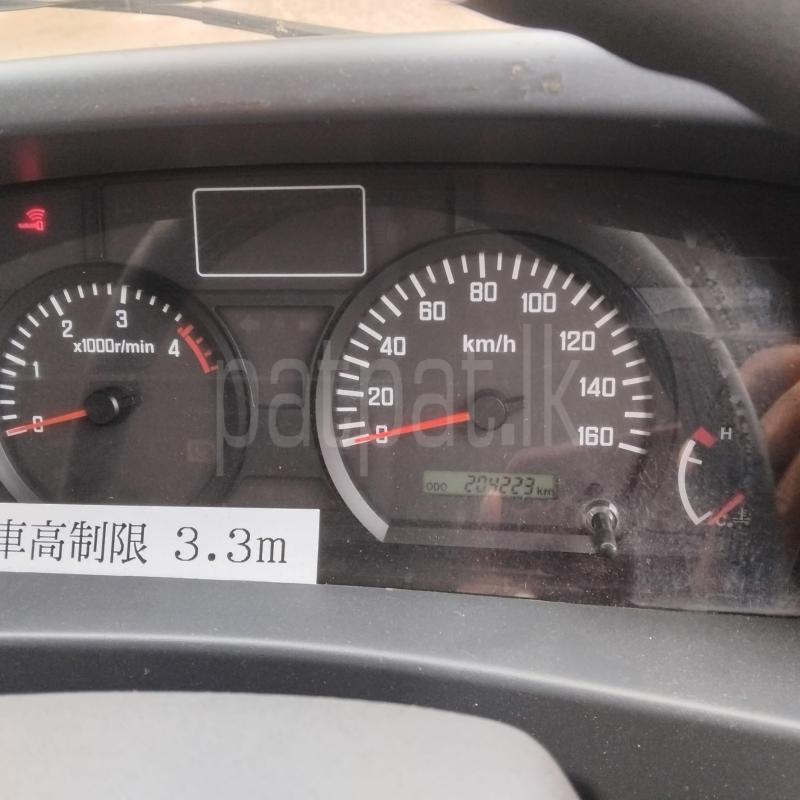 Isuzu ELF 2017 - சான்றளிக்கப்பட்டது டிரக் sale in Sri Lanka - patpat.lk