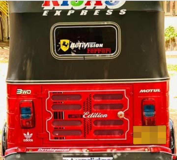 Bajaj Three Wheel 2012 - பயன்படுத்தப்பட்டது முச்சக்கர வண்டி sale in Sri Lanka - patpat.lk
