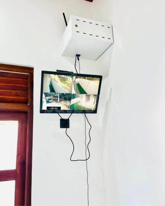 Advertisement image 4