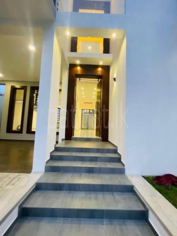 House for Sale in Kahathuduwa