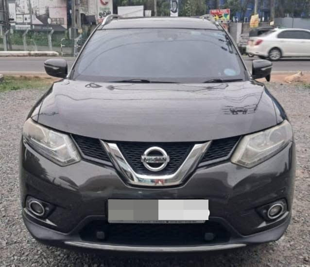 Nissan X Trail 2016 - Reconditioned SUV sale in Sri Lanka - patpat.lk