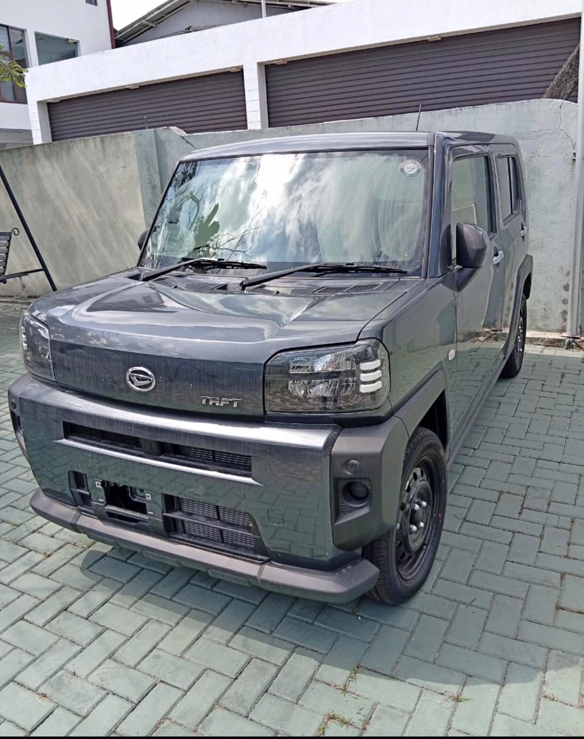 Daihatsu Taft 2023 - අලුත් කාර් sale in Sri Lanka - patpat.lk