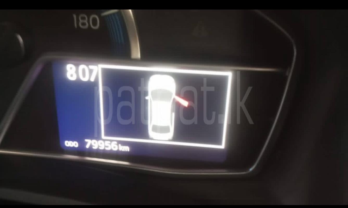 Toyota Axio 2015 - பயன்படுத்தப்பட்டது கார் sale in Sri Lanka - patpat.lk