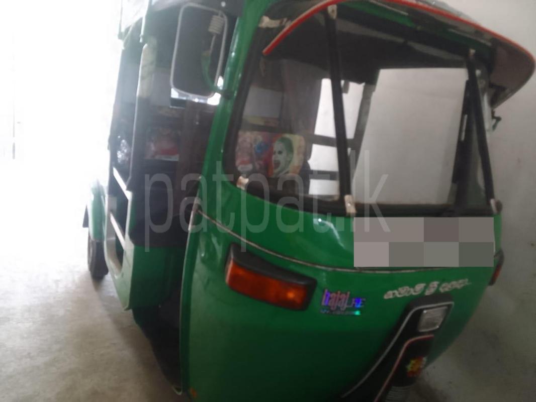 Bajaj Three Wheel 2009 - භාවිතා කරන ලද ත්‍රිරෝද රථය sale in Sri Lanka - patpat.lk