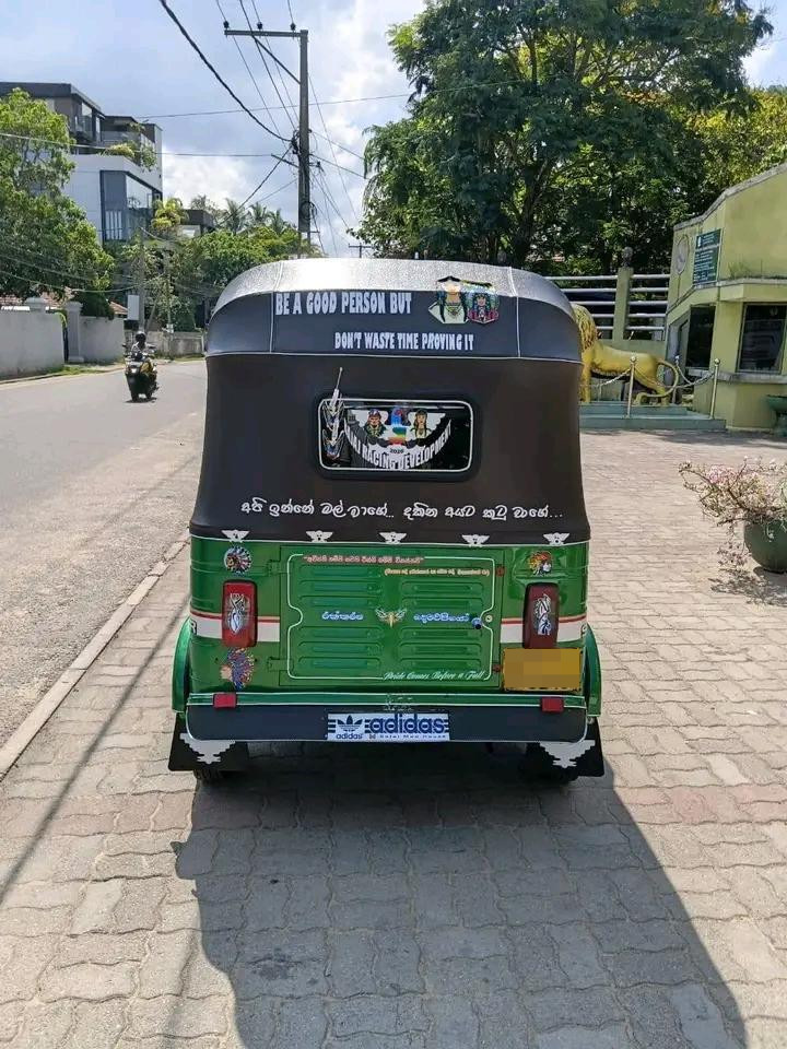 Bajaj Three Wheel 2006 - பயன்படுத்தப்பட்டது முச்சக்கர வண்டி sale in Sri Lanka - patpat.lk