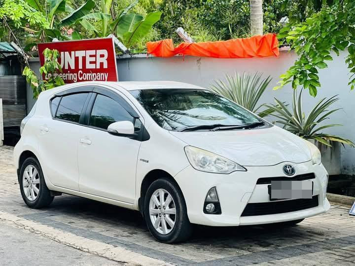 Toyota Aqua 2014 - பயன்படுத்தப்பட்டது கார் sale in Sri Lanka - patpat.lk