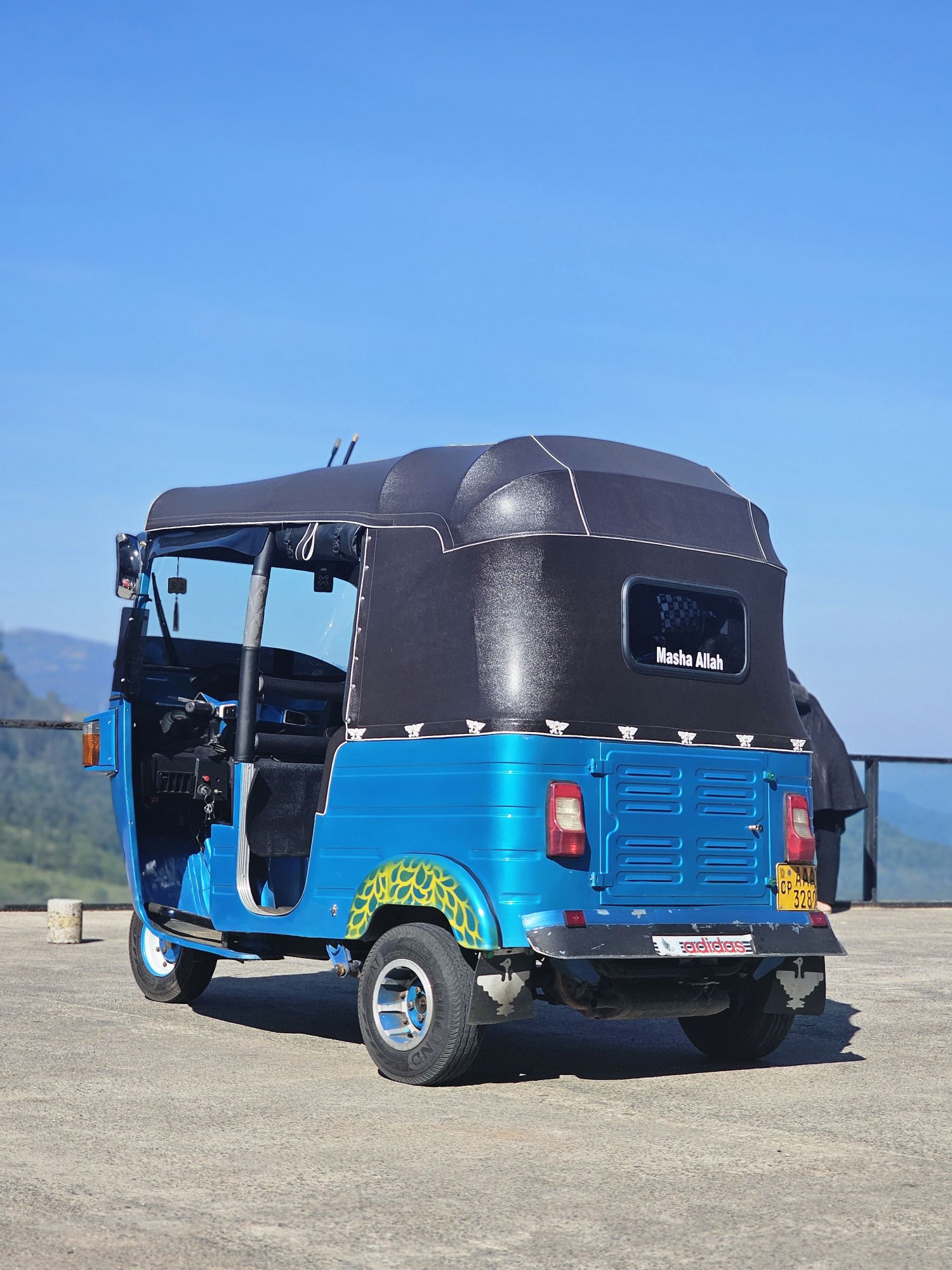 Bajaj Three Wheel 2012 - பயன்படுத்தப்பட்டது முச்சக்கர வண்டி sale in Sri Lanka - patpat.lk