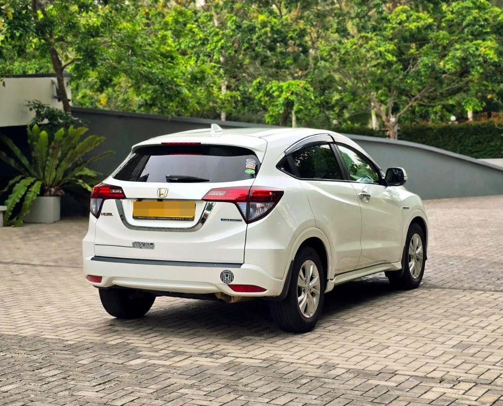 Honda Vezel 2014 - பயன்படுத்தப்பட்டது SUV sale in Sri Lanka - patpat.lk