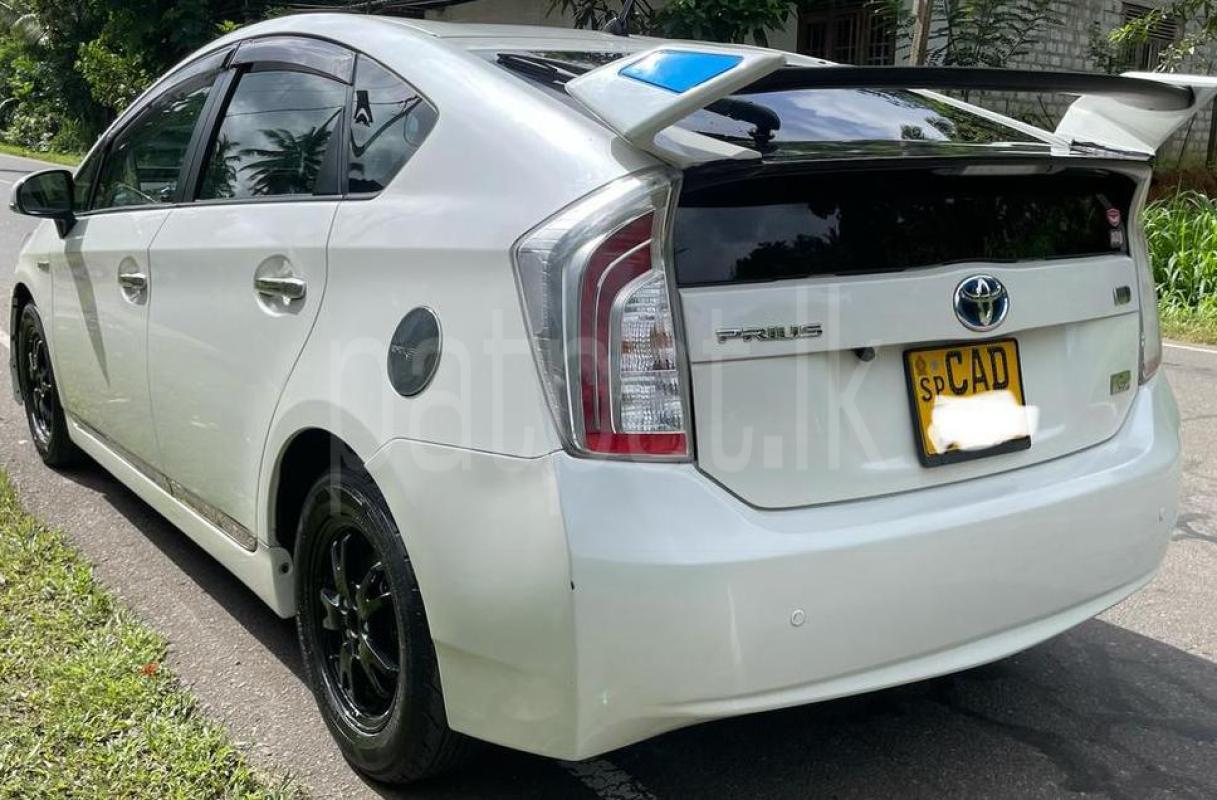 Toyota PRIUS S GRADE 2014 - Used Car sale in Sri Lanka - patpat.lk