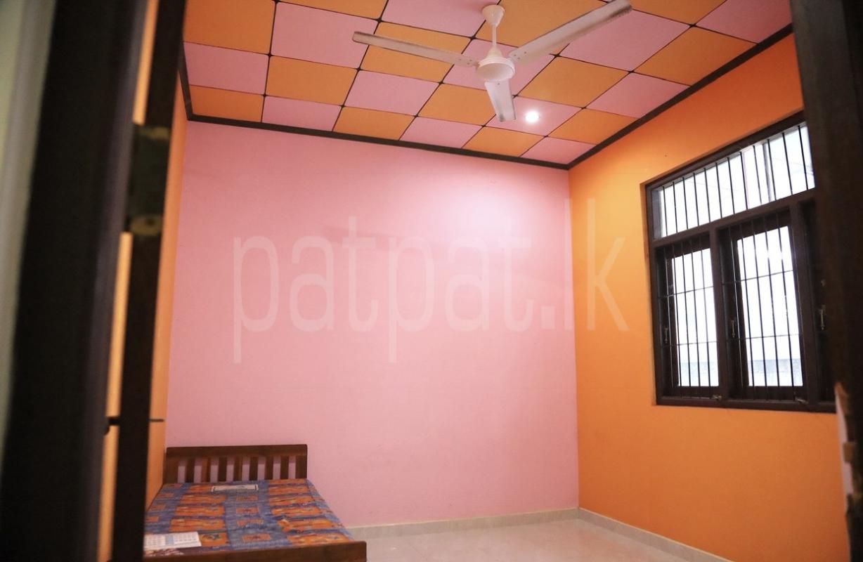 House for Sale in Wennappuwa