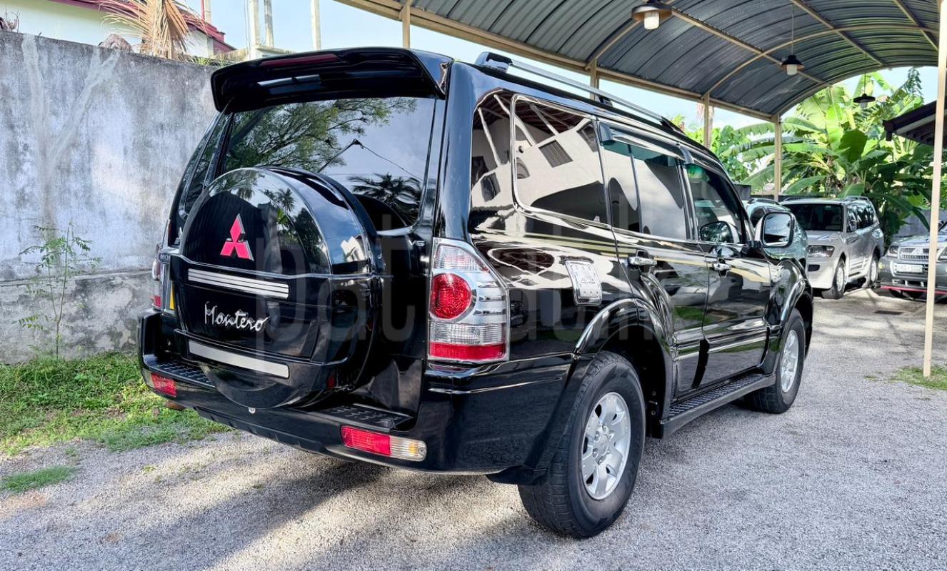 Mitsubishi Montero 2007 - பயன்படுத்தப்பட்டது SUV sale in Sri Lanka - patpat.lk