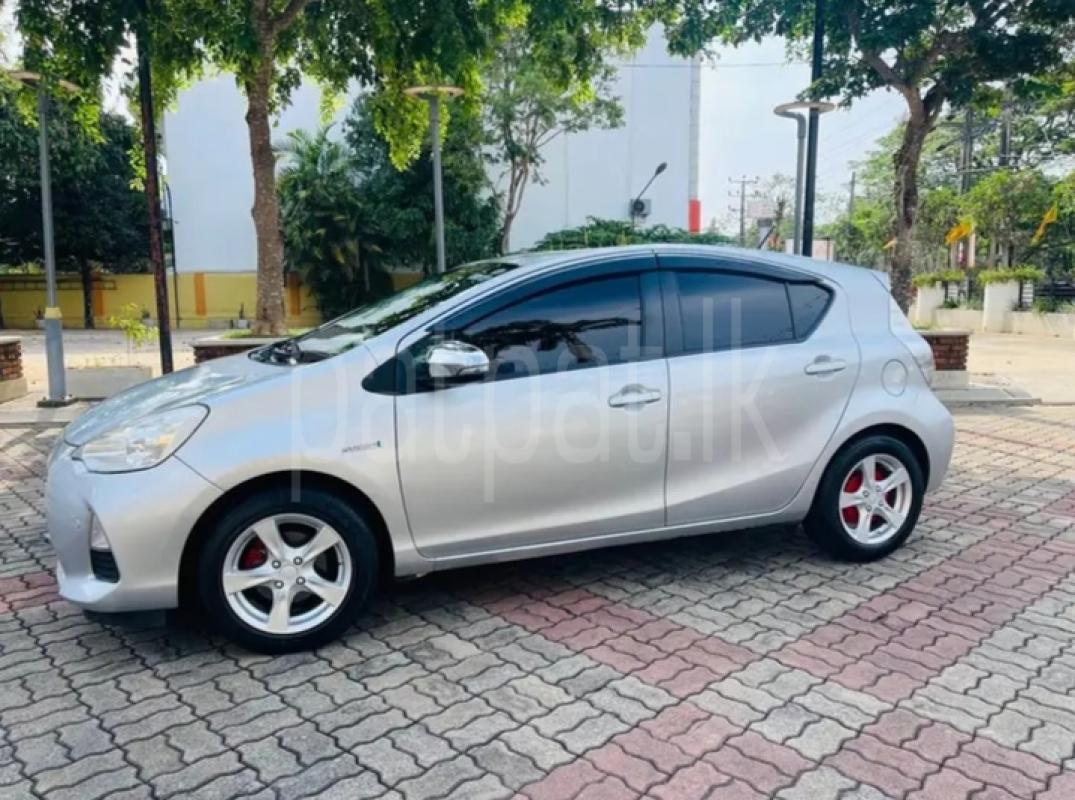 Toyota Aqua 2014 - Used Car sale in Sri Lanka - patpat.lk