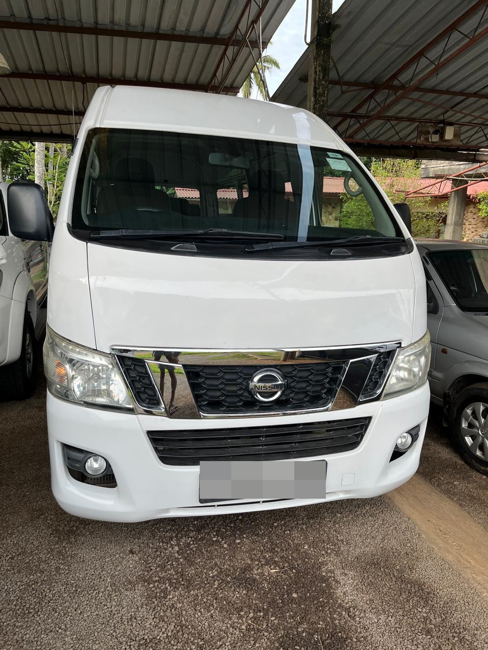 Nissan Caravan 2015 - பயன்படுத்தப்பட்டது வேன் sale in Sri Lanka - patpat.lk