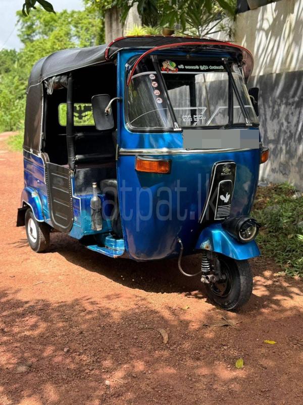 Bajaj 2 stroke 2005 - பயன்படுத்தப்பட்டது முச்சக்கர வண்டி sale in Sri Lanka - patpat.lk
